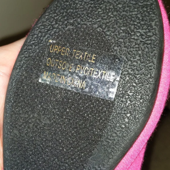 Slip on Shoes - Picture 6 of 7